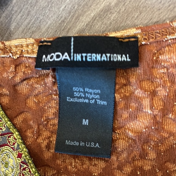 Cute vintage cami - Picture 2 of 2